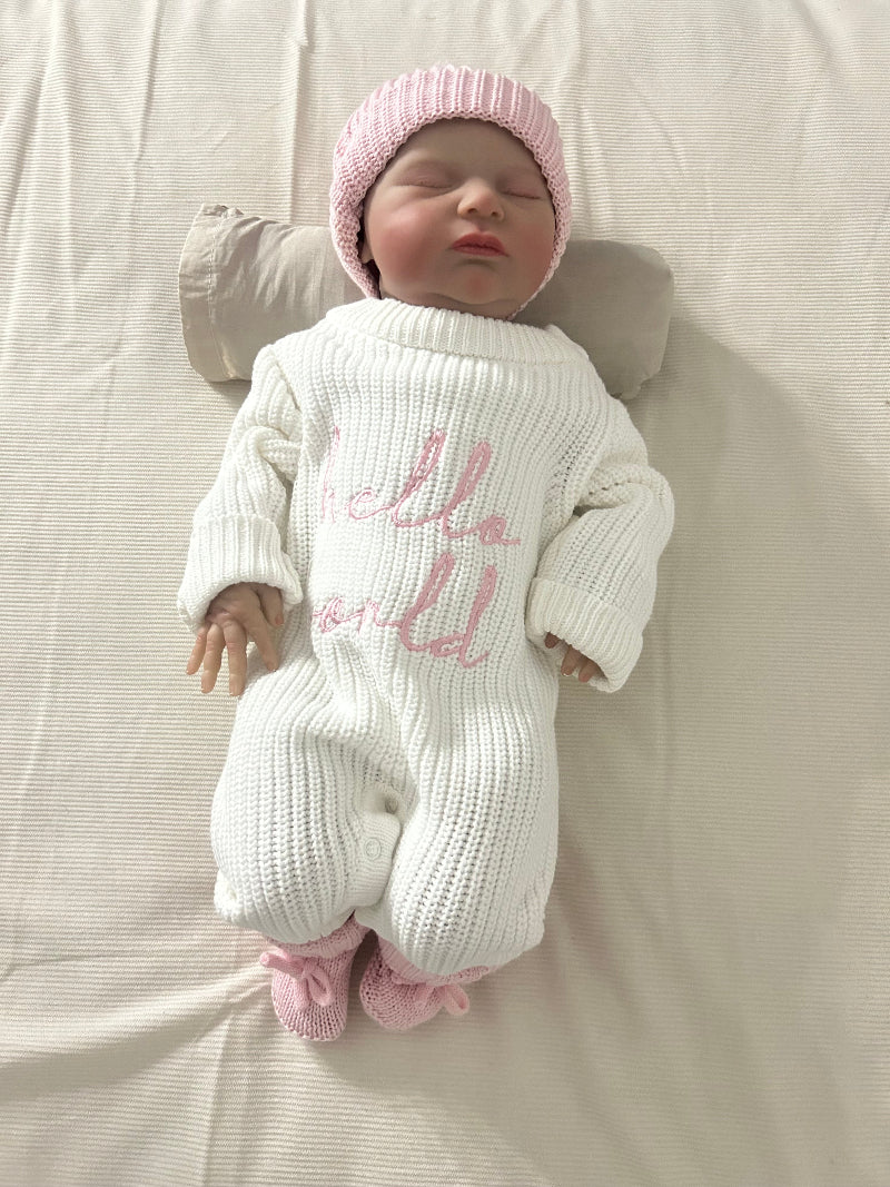 Hello World rose– Tenues de naissance en tricot naturel