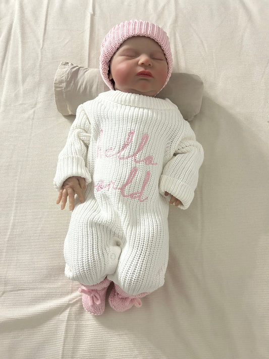 Hello World rose– Tenues de naissance en tricot naturel
